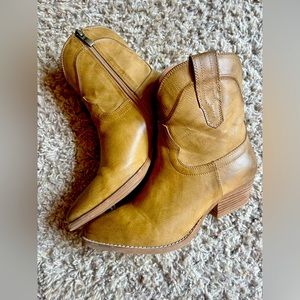 Women’s Boots